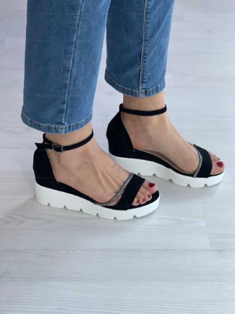 Дамски сандали на платформа