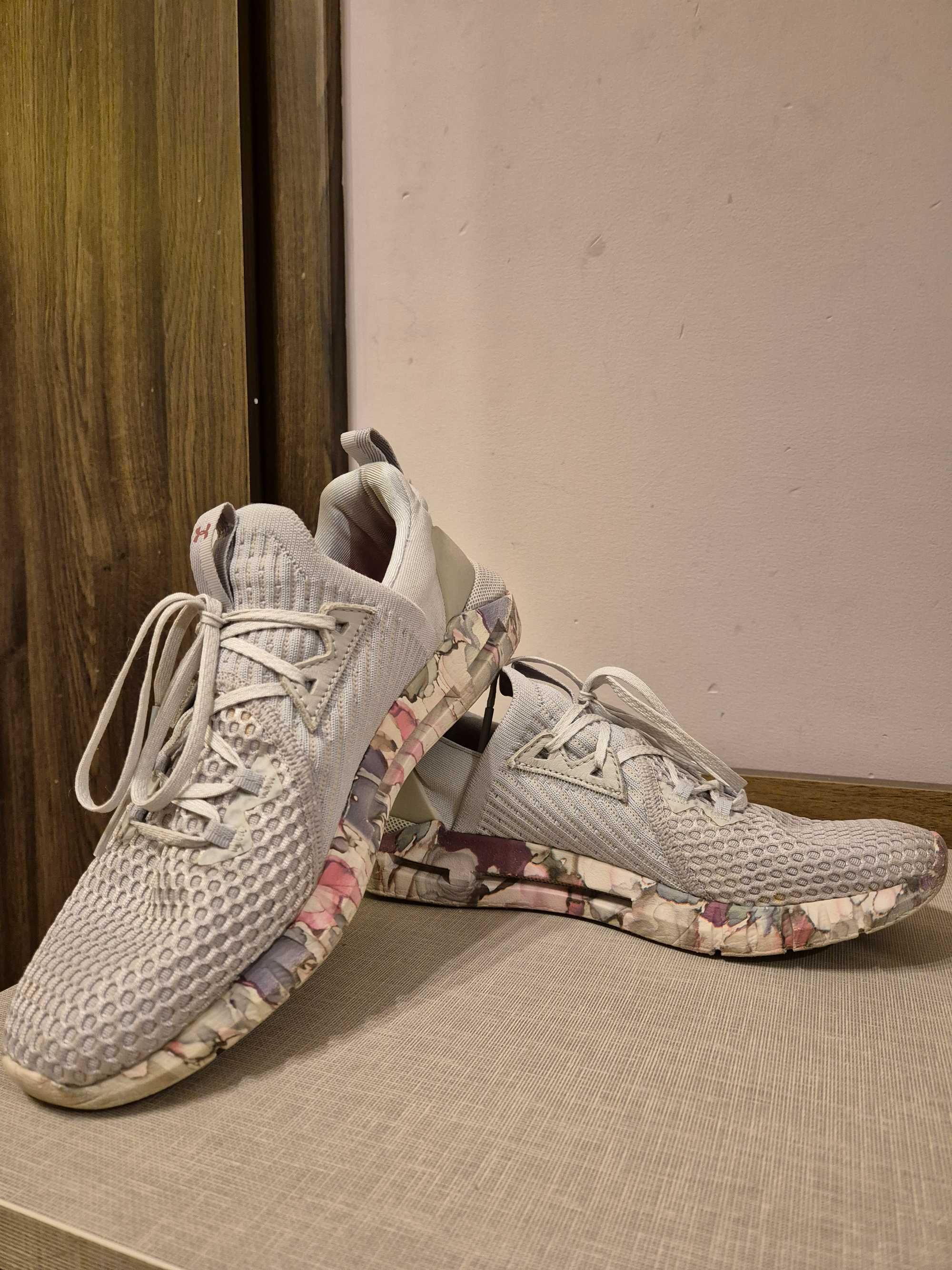 Спортни обувки Under Armour