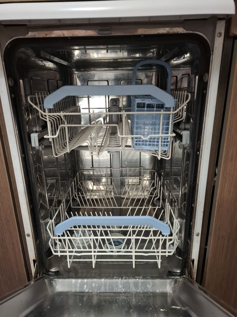 Продам посудамойку Indesit