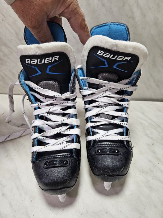 Patine 1036 hochei hockey Bauer XLP  marime 30-31  ( 19,5 cm)