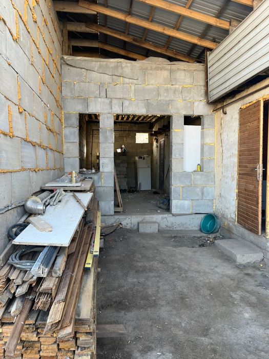 Дом плюс жилой времянка