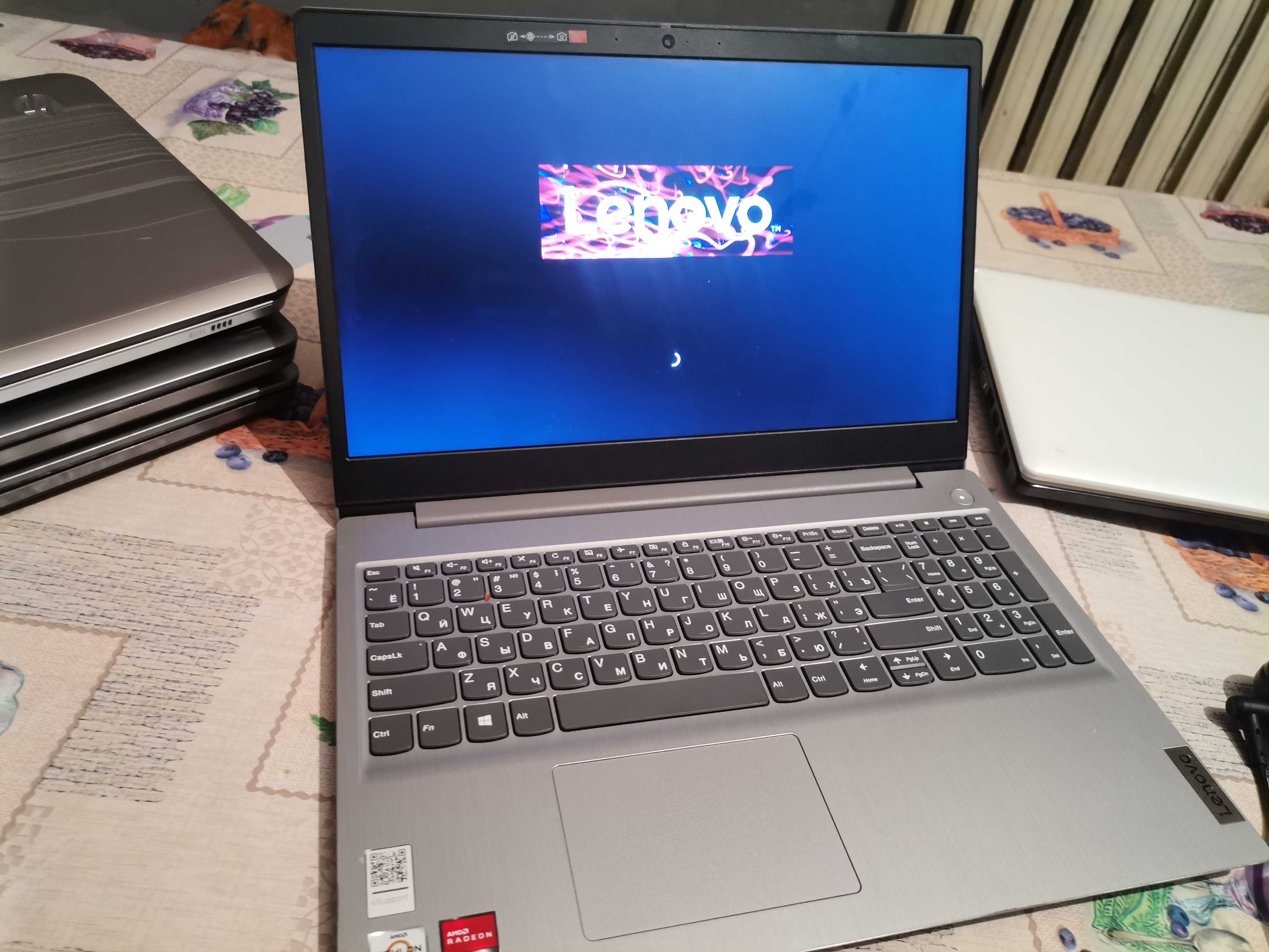 Lenova ideapad amd athlon silver