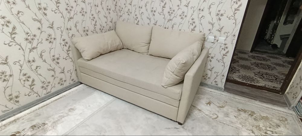 В связи с переездом, продается