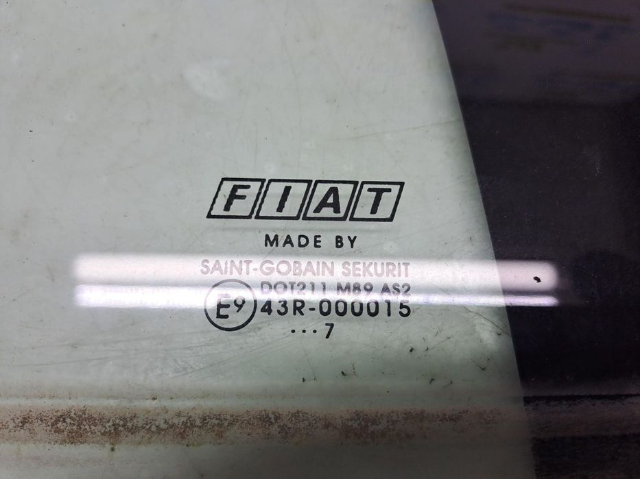 Geam fix spate 43r000015 Renault Megane 3  [din 2008 pana  2014]