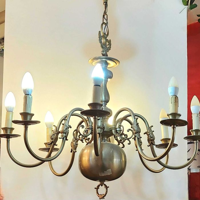 Голям метален полилей с 8 рамена в цвят старо сребро