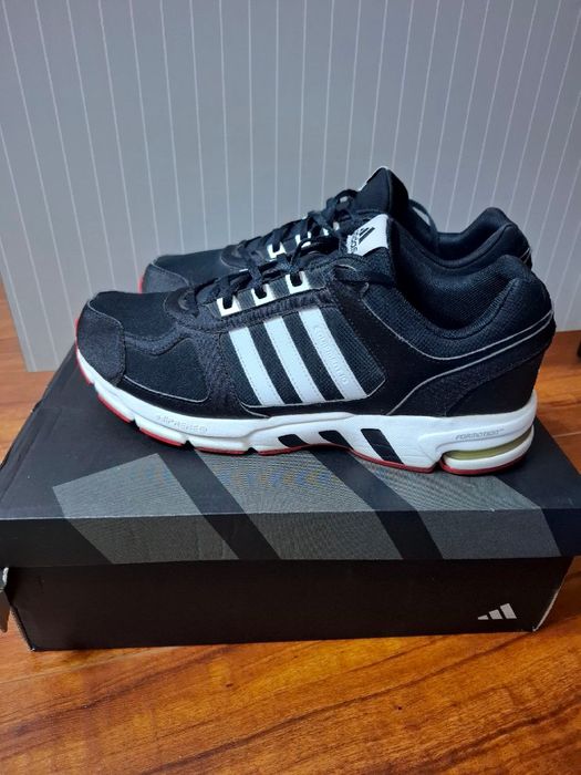 Кроссовки Adidas 45 размер из Германии