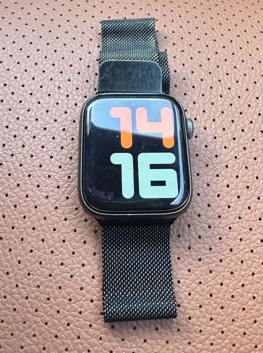 Apple Watch Серия 6, GPS 44 mm