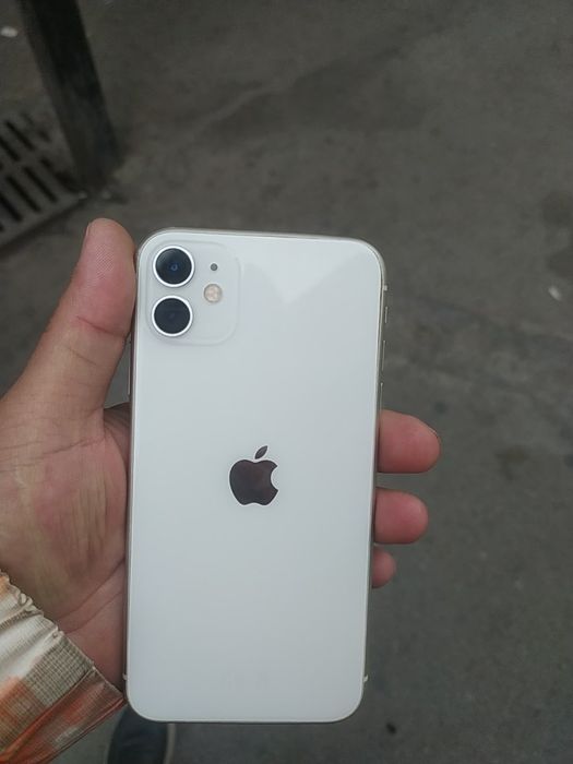 Iphone 11  64тали.енкис 79