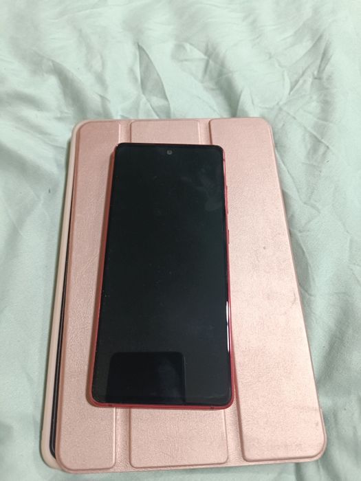 Смартфон SAMSUNG S20 FE продам в отличном состоянии