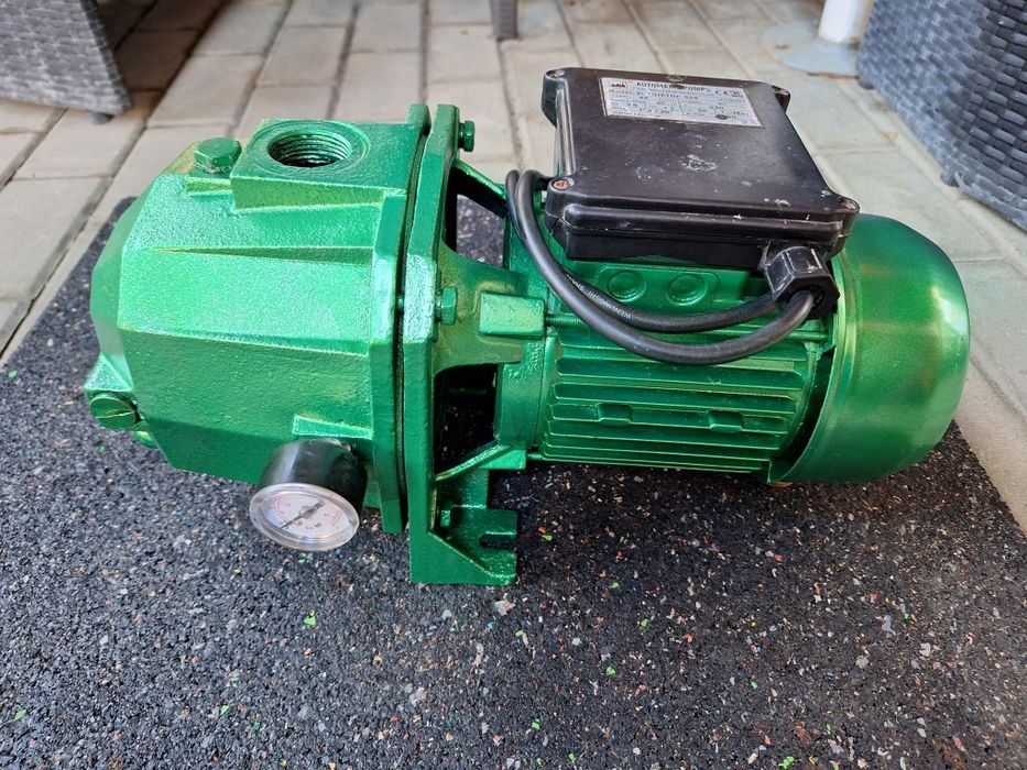 Vând pompă apă cu ejector