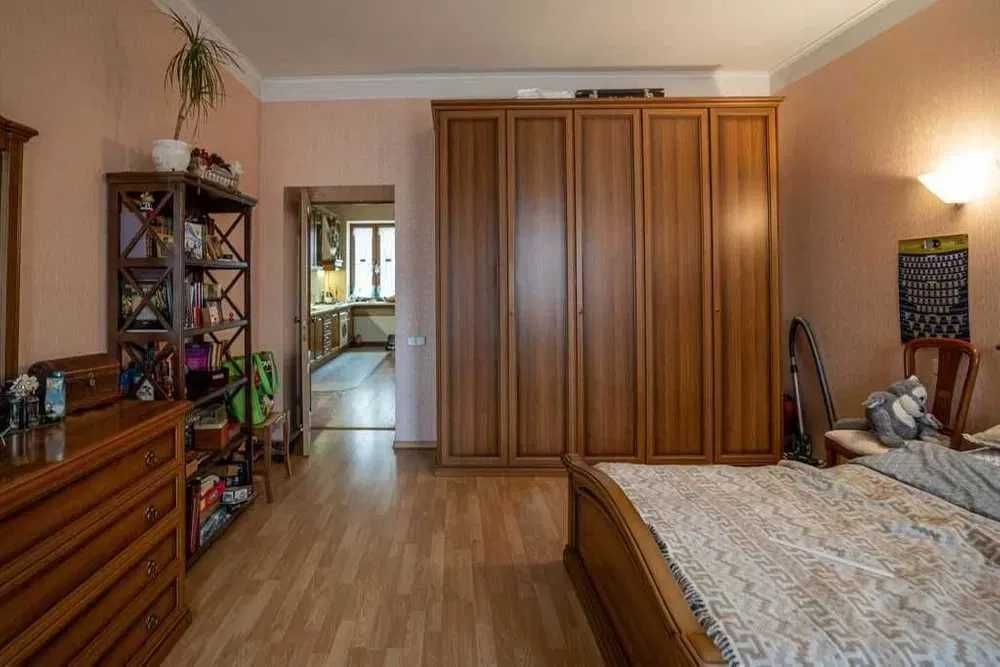 Дава се под наем Двустаен апартамент в София, Център - 58 кв.м за 433.5 € - Снимка #1