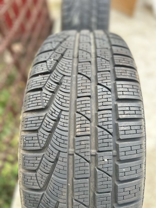 Anvelope iarna Pirelli Winter Sottozero II 225 55 17