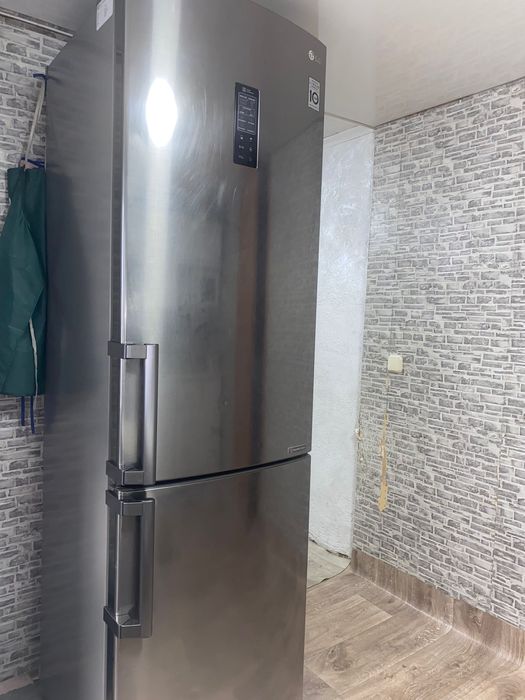 Продам холодильник