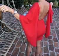 Vând rochița roșie elegantă