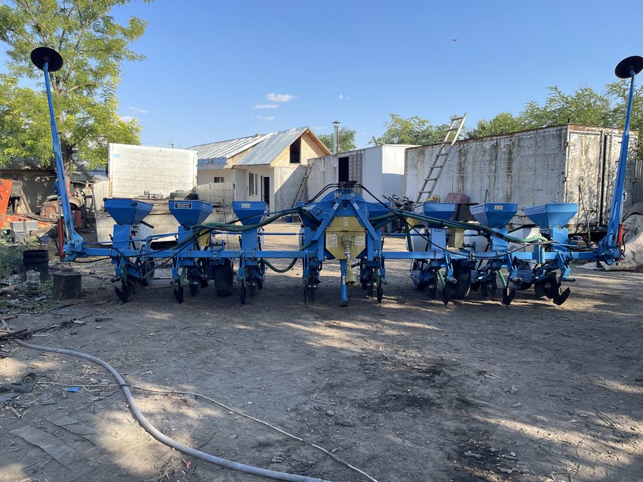 Semanatoare Porumb SPC 8/ SPC6 DF cu Fertilizare. IMPECABILA‼️