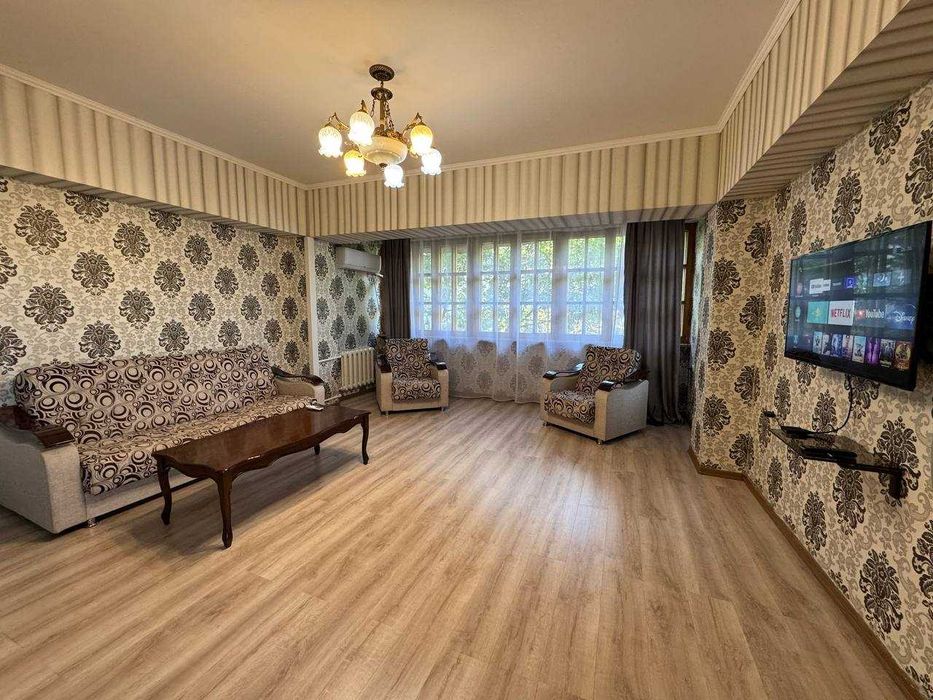 Квартира посуточно метро Космонавтов, Ойбек. Kunlik ijara, metro Oybek