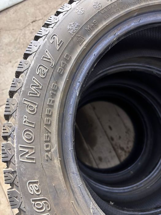 Продам шины R16.