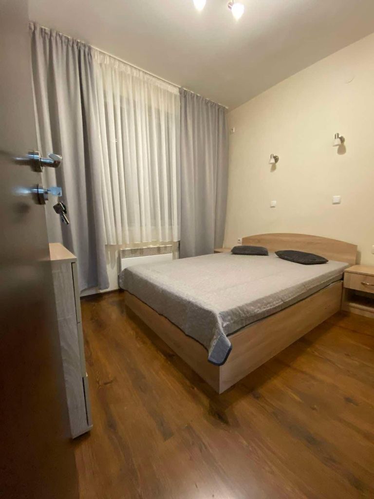 Дава се под наем Тристаен апартамент в Пловдив, Южен - 54 кв.м за 350 € - Снимка #2