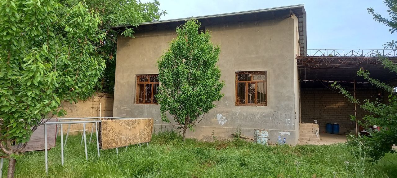Уй сотилади 50 йиликда