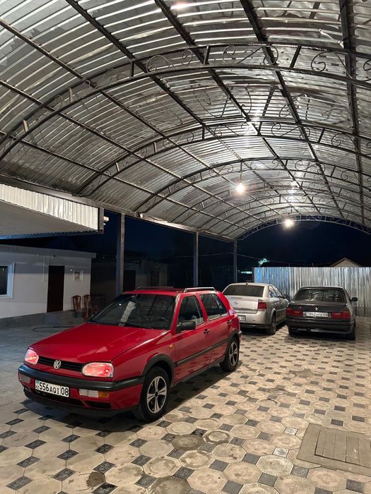 Гольф 1992ж сатылады