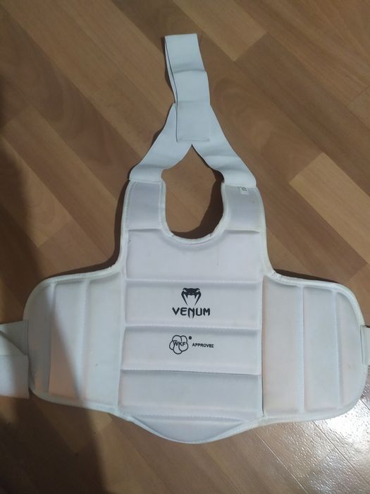 Нагрудник на карате