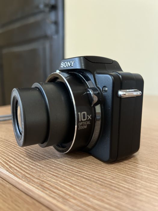 Фотоапарат Sony 8,1Mp, Made in Japan (+подаръци)