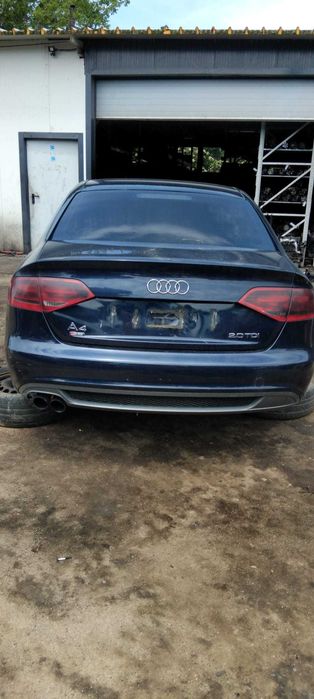Dezmembrez Audi A4 B8 2.0 TDi an 2010 cod motor CAGA
