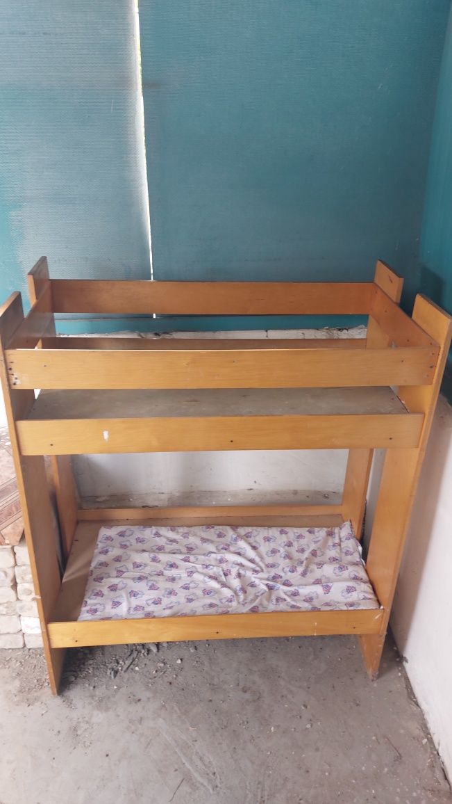Двухяросный детская кровать