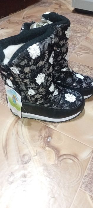Продам сапоги зимние новые 28 размер