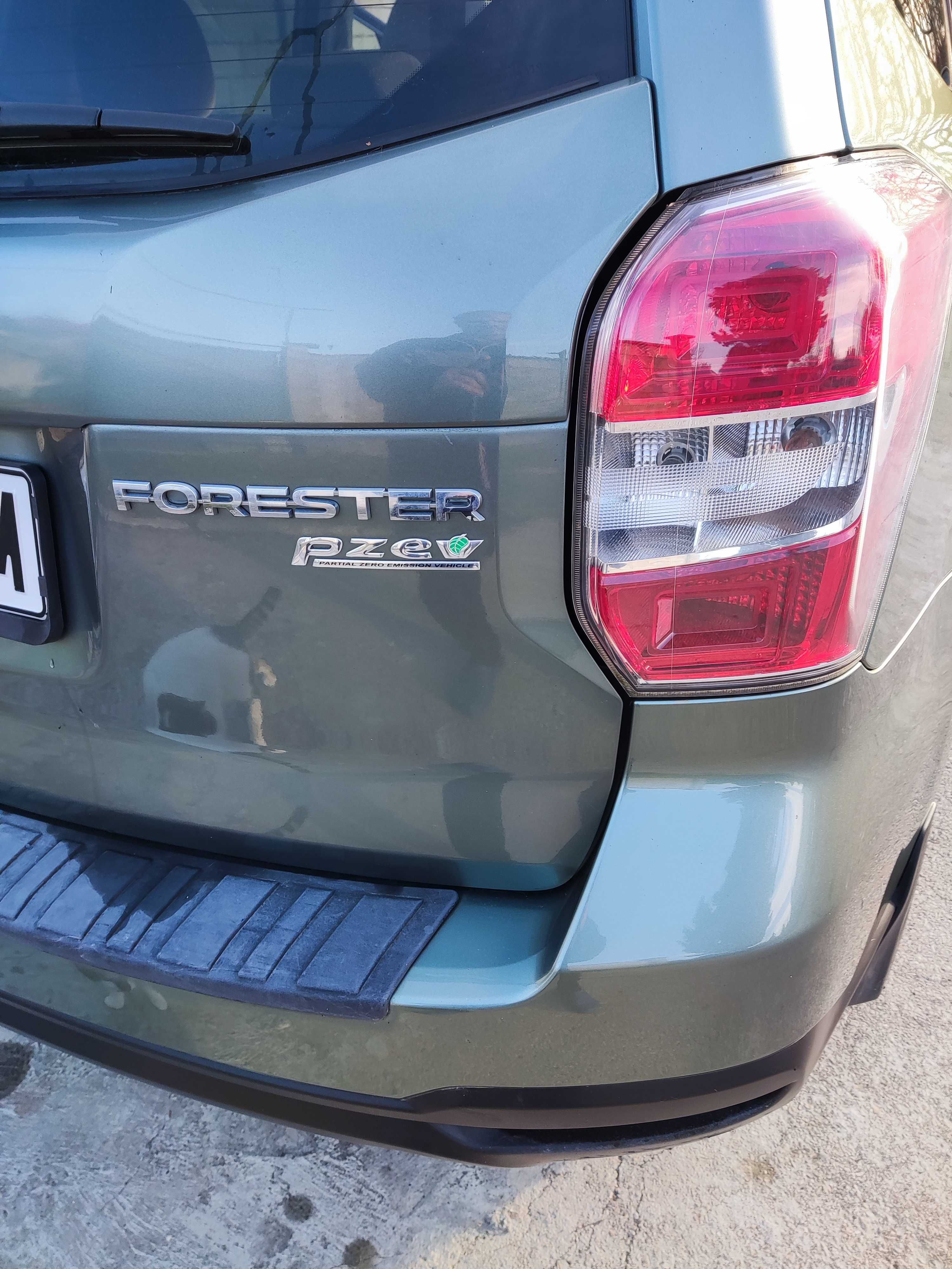 Субару Forester IV (SJ) 2.5 CVT (175hp) 4x4,Premium PZEV