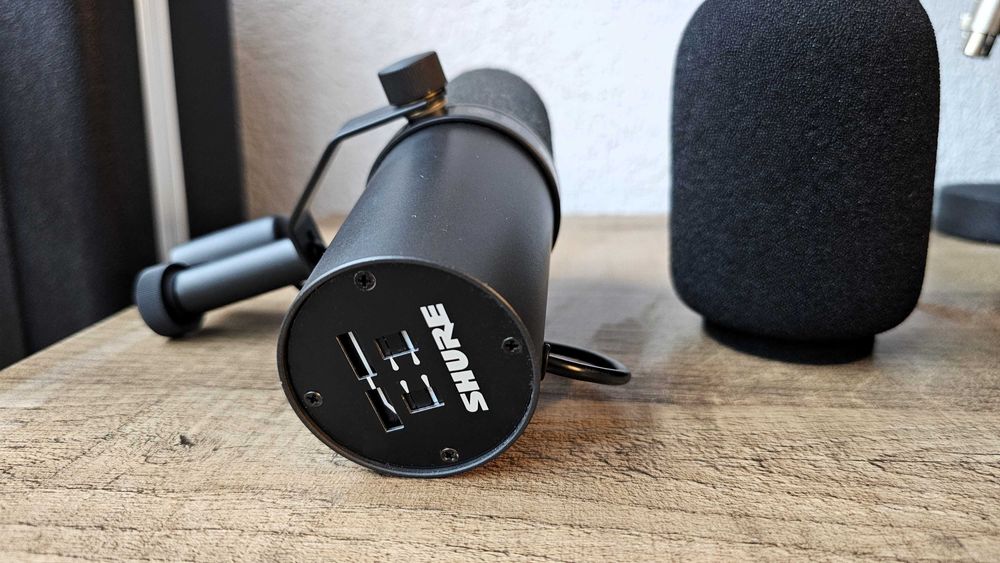 Pachet Profesional: Microfon Shure SM7B + Preamp Triton Audio FetHead