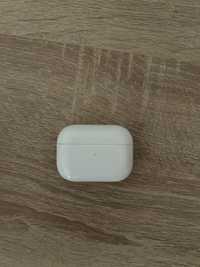 AirPods Pro Wireless Charging Case