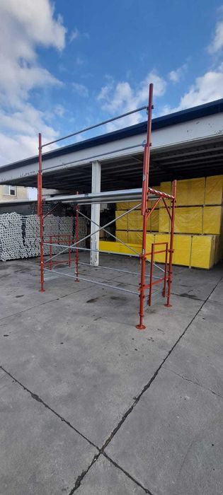 Schela metalica de exterior noua, cu podina de 1,8 m