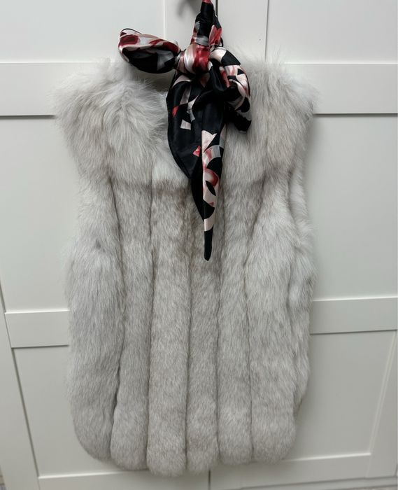 Vesta blana de vulpe