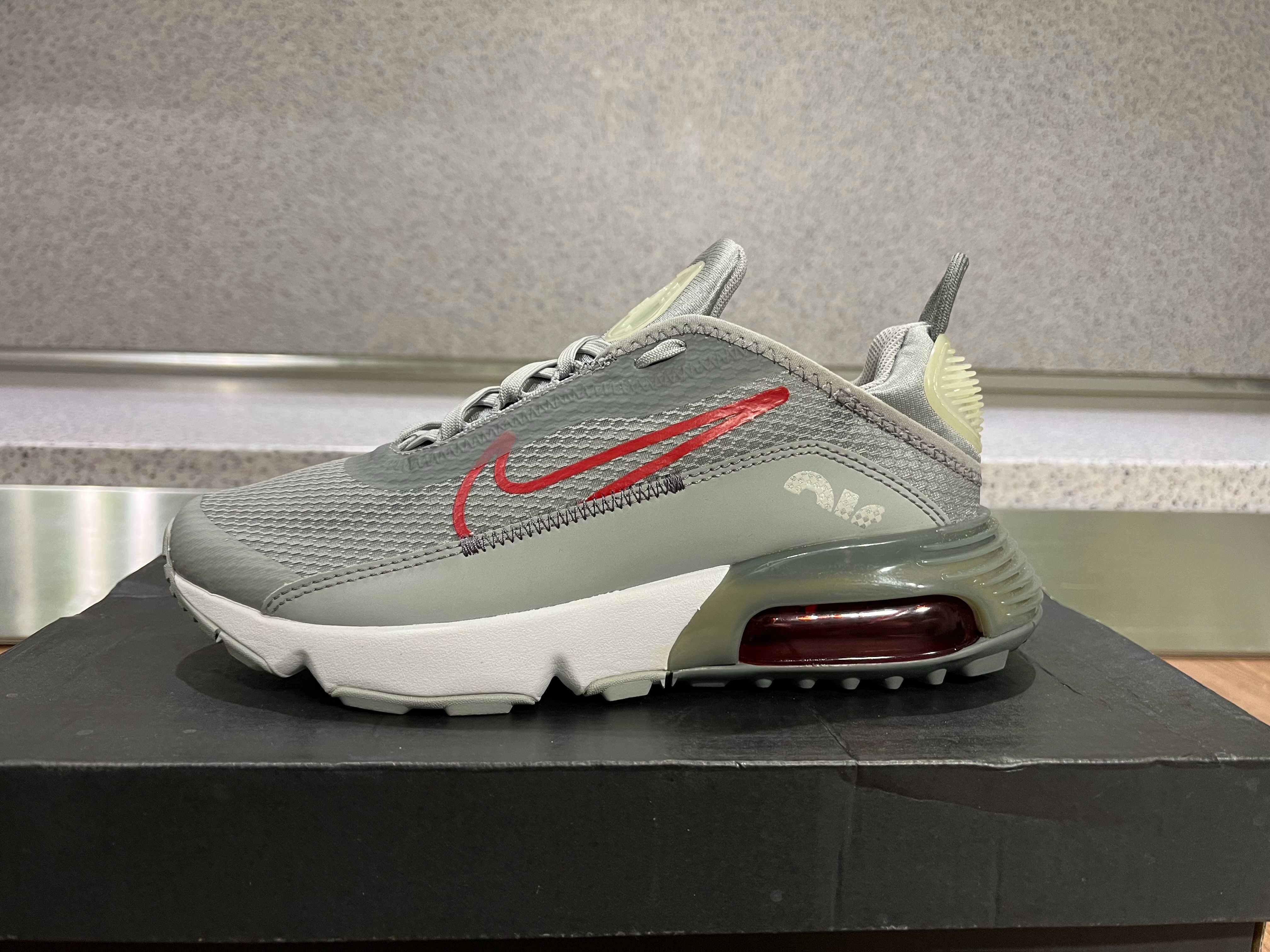 ОРИГИНАЛНИ *** Nike Air Max 2090  Grey/Red