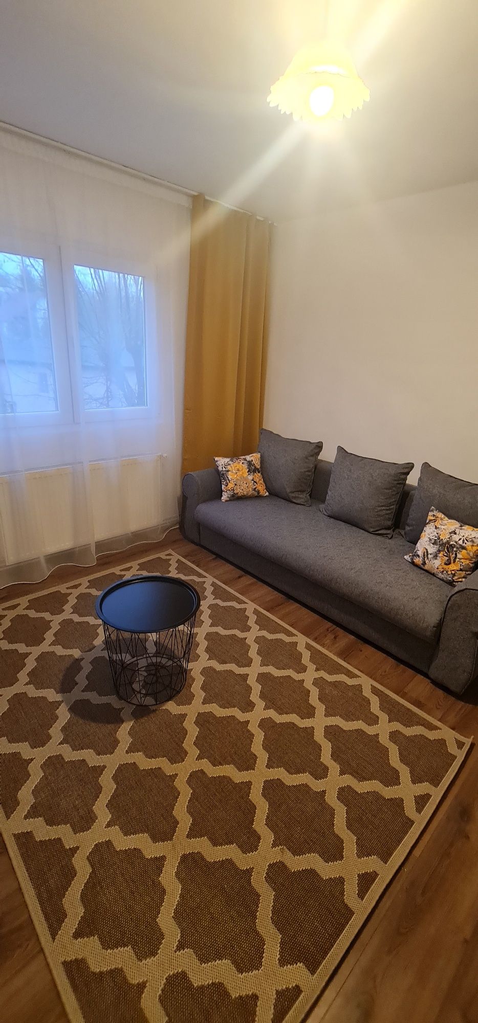 Garsoniera de închiriat str Rămurele