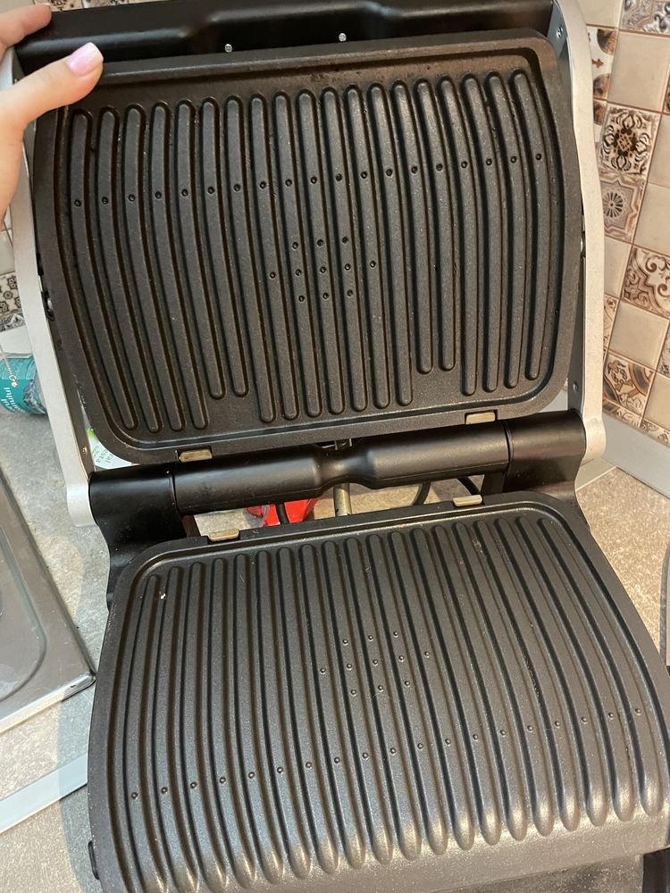 Gratar electric OptiGrill Tefal