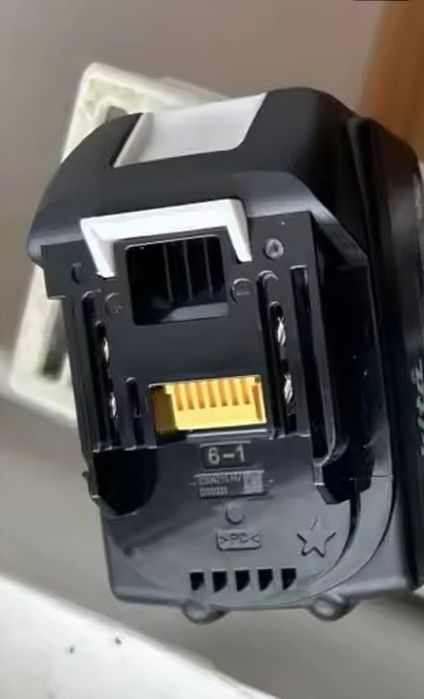 Baterii  Aftermarket Makita Li Ion, 18 , 6 Ah,cu Led indicator rosu