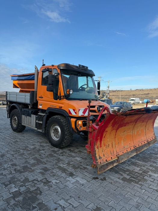 Mercedes-Benz Unimog U318 U300 U400 U500