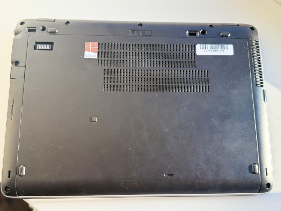 Продам ноутбуе HP 840 G2 Core i5 5300, ddr4gb