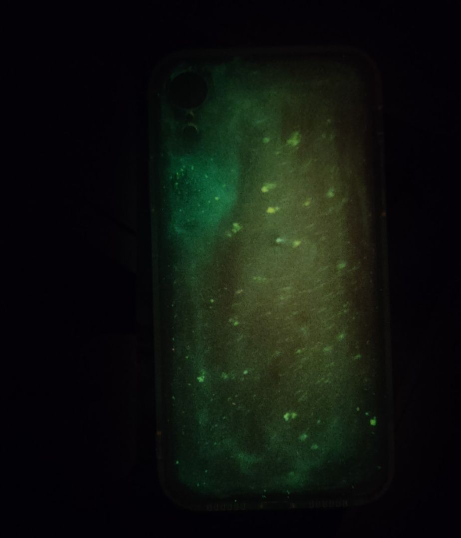 Чехол для iPhone XR светящиеся в темноте