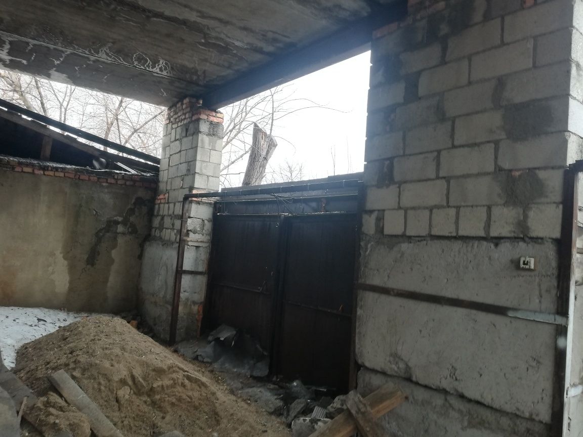 Продаётся гараж земля выкупленая.