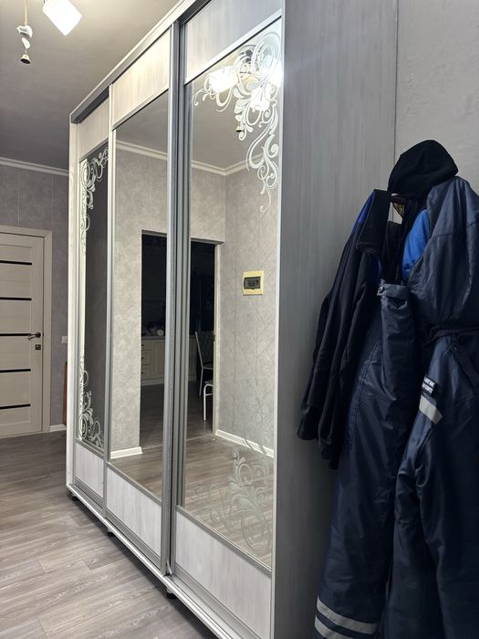 Шкаф для прихожей, хорошом состояний