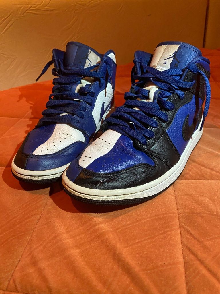 Jordan 1 Mid Split "Black/French Blue/White"