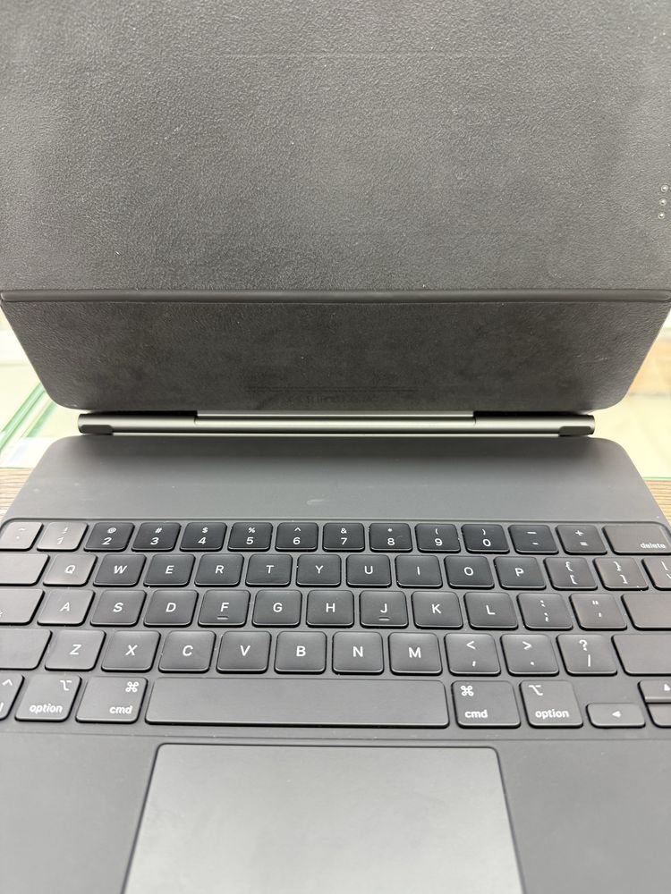 Ipad pro 12.9 m1 2 tb wifif cellular magic keyboard