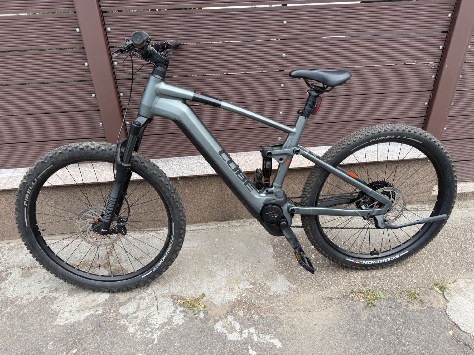 Bicicleta electrica Cube Stereo Pro 120 roti 29