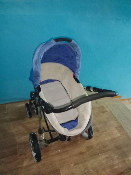 Продам детские прогулочные коляски цена за 1 шт 4000 тг