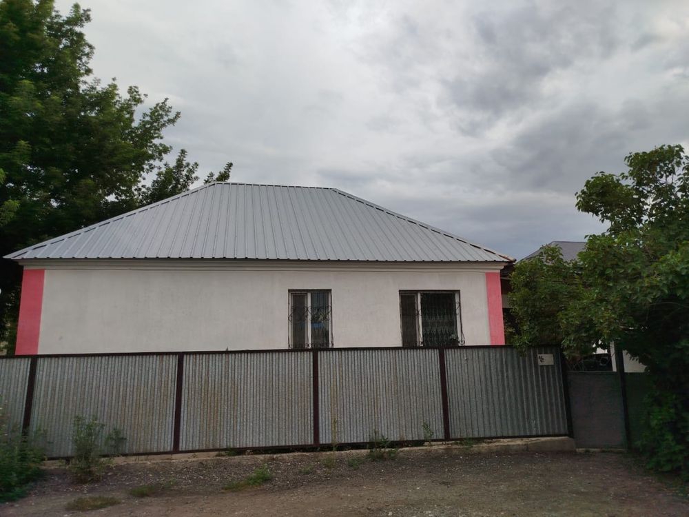 Продам дом из красного кирпича