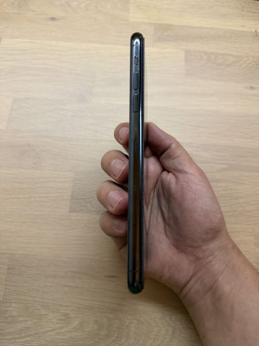 iPhone 11 pro max 64GB - Midnight Green