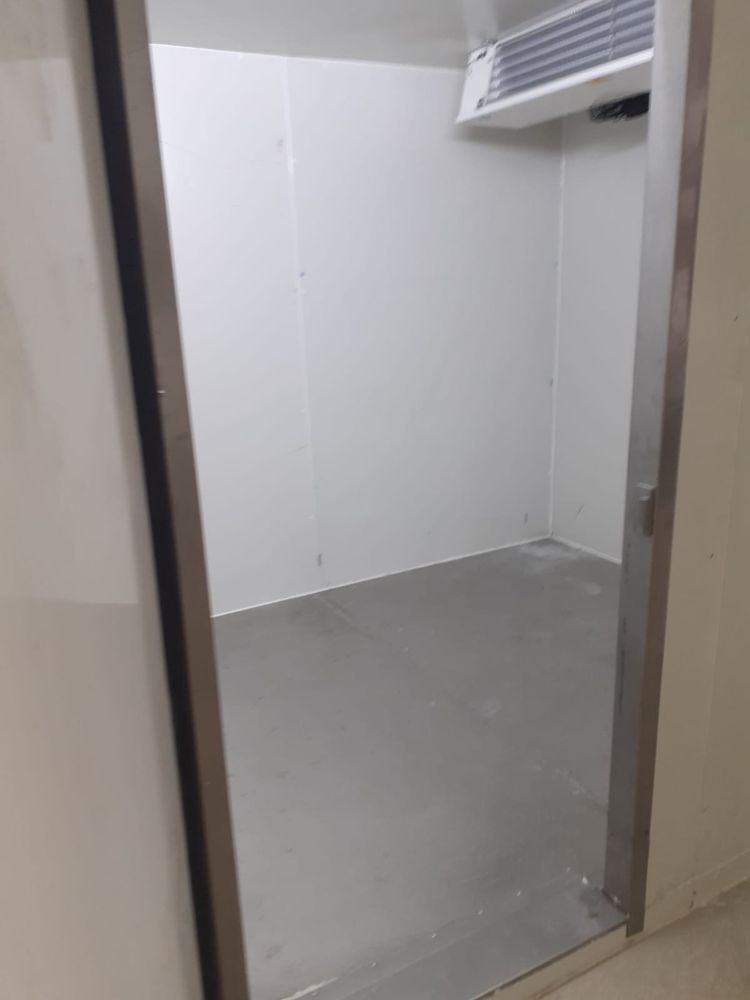 Camere frig la orice dimensiune cu agregate noi sau second hand.